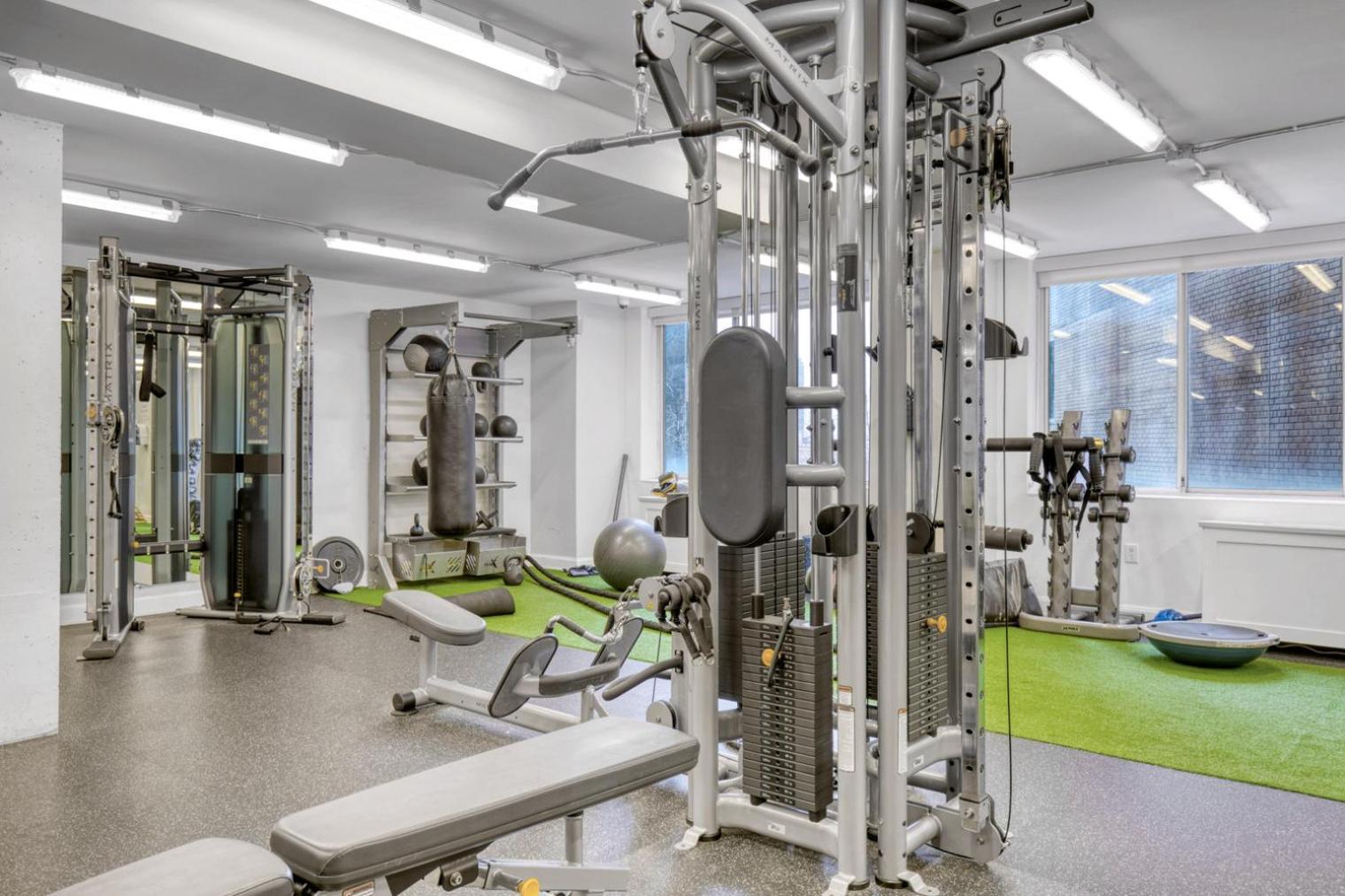 Pangsapuri Midtown East 2br W Gym Roofdeck Nr Parks Nyc-1207